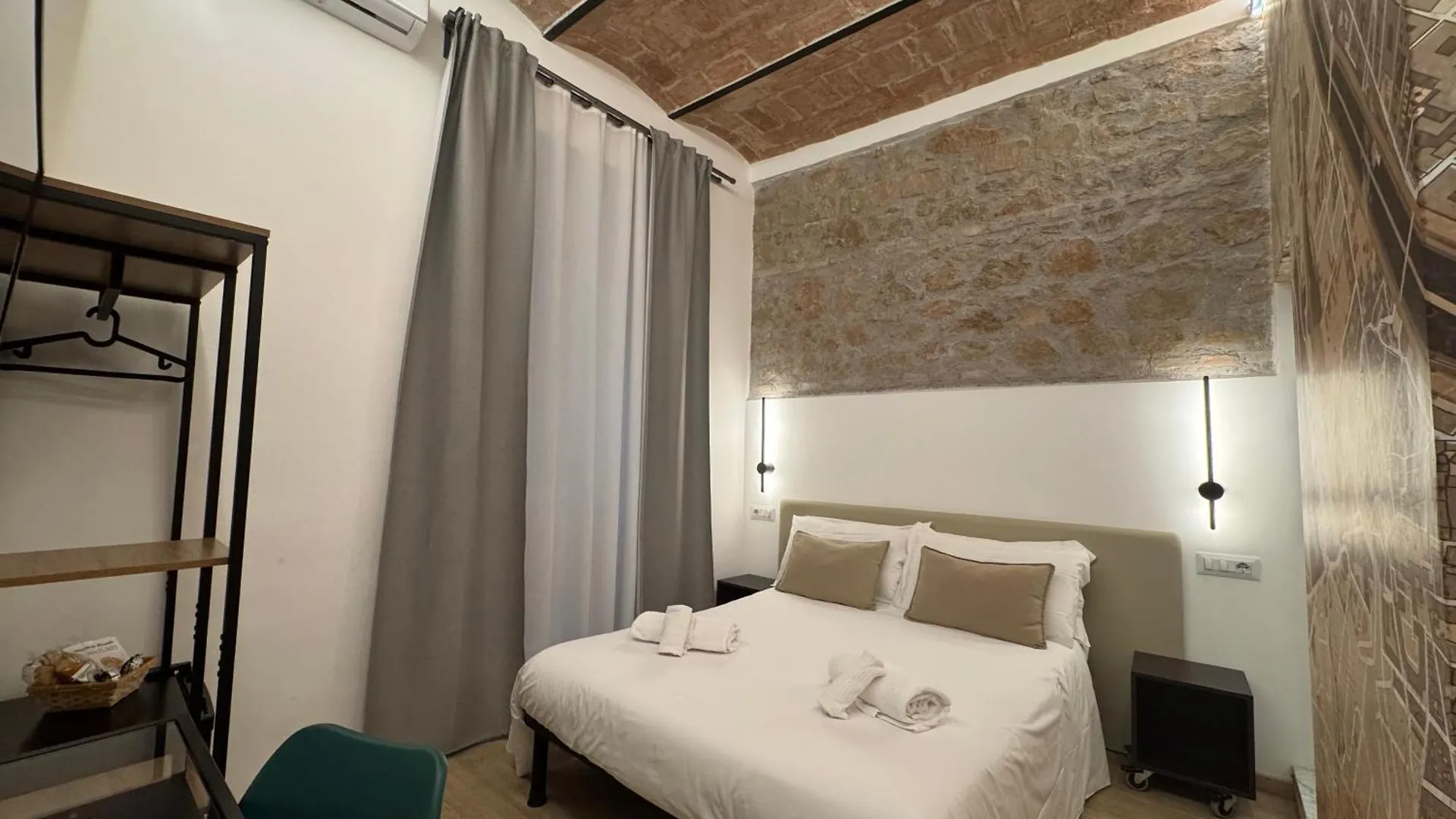 **  Hotel Felice Rome Italy