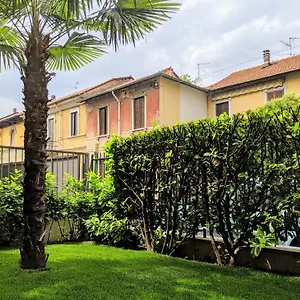Monza Apartments , Monza Italië